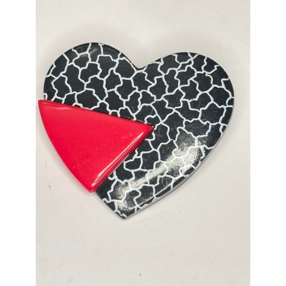 1980s Acrylic Memphis Style Heart Pin Brooch Red Black Crackle Pattern Retro